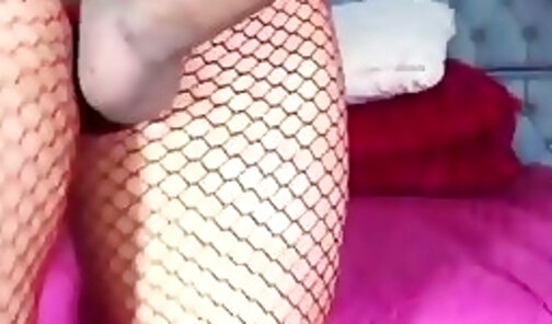 latina tranny in red fishnet pantyhose anal fucks her trans mate on webcam