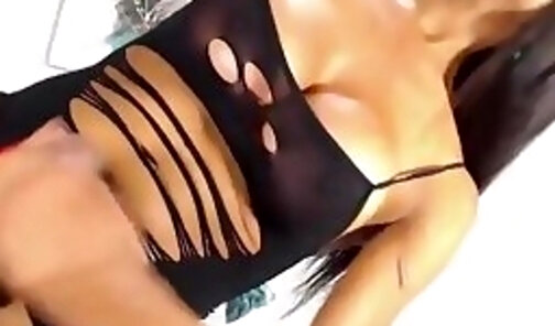 big boobs latina trans babe wanks off her big shaft on webcam