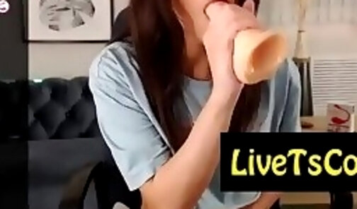 sexy petite tranny stroking her penis live on live webc