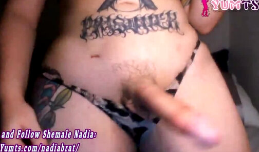 big tits shemale with full tattoos wanks hard on webcam