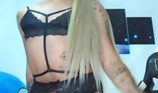 Blonde shemale playing her fat dick