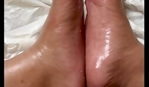 Rubbing Feet and Cumming on them