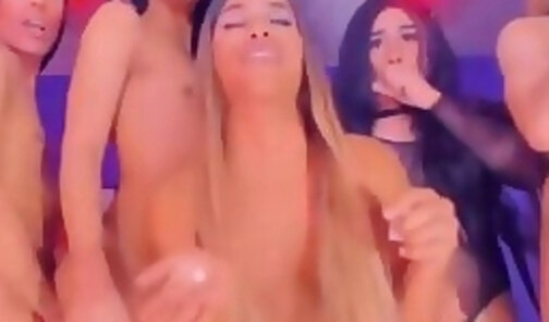 Orgy Latina Dick Girls Teasing On Cam