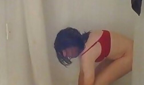 Shemale Chrissy Pissing in the Shower/Watersports